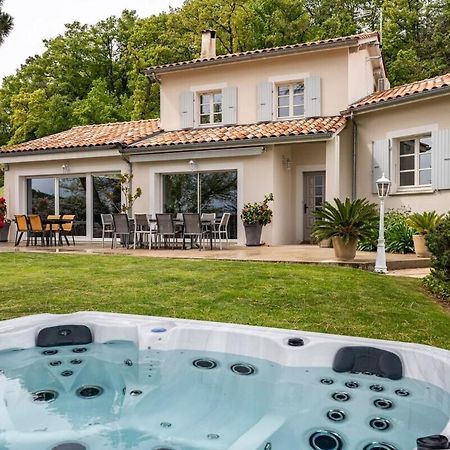 La Villa Moursoise 4 Etoiles Luaran gambar