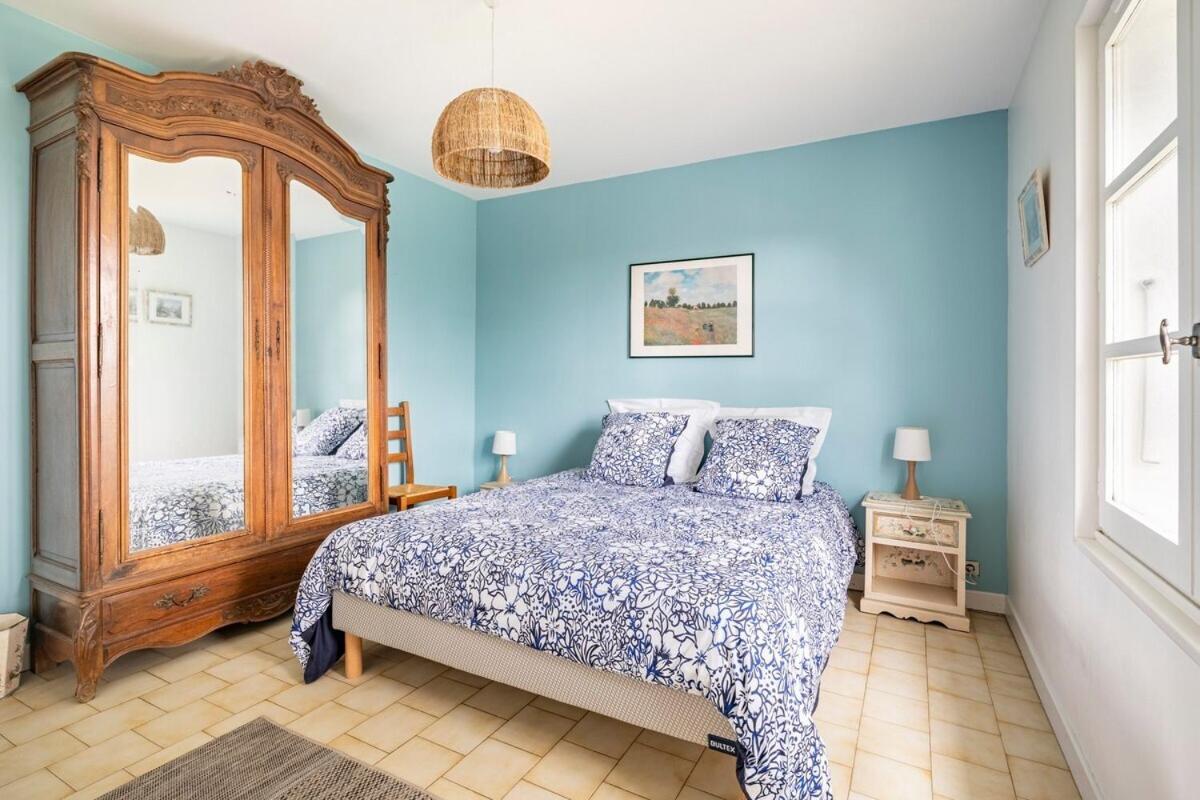 La Villa Moursoise 4 Etoiles Luaran gambar