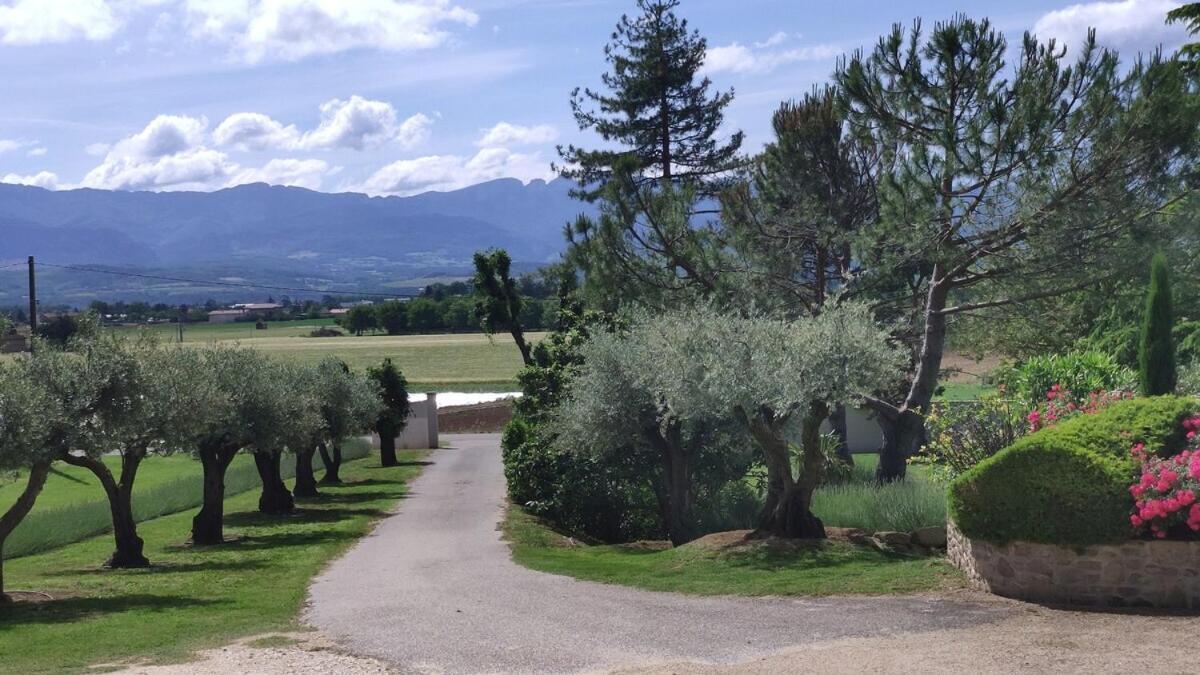 La Villa Moursoise 4 Etoiles Luaran gambar