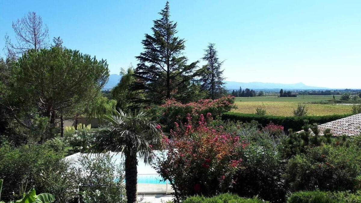 La Villa Moursoise 4 Etoiles Luaran gambar